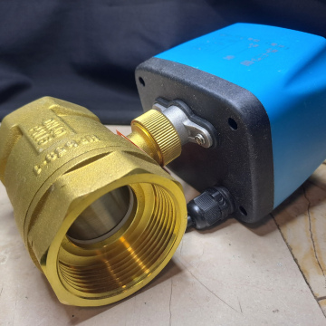 Valvula Motorizada Alta calidad 1-1/2 Pulg N.Cerrada 110-220Vac